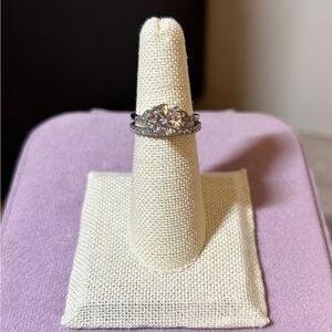 Art Deco Vintage Leaf Inspire Ring with Half Eternity Band